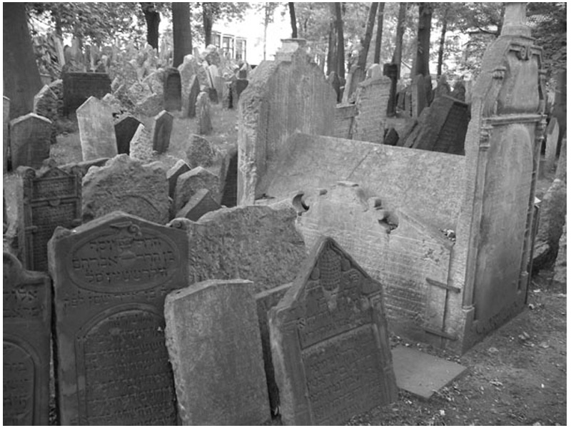 Cimitero-ebraico-1